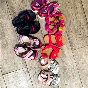 Shoe lot size 4 toddler